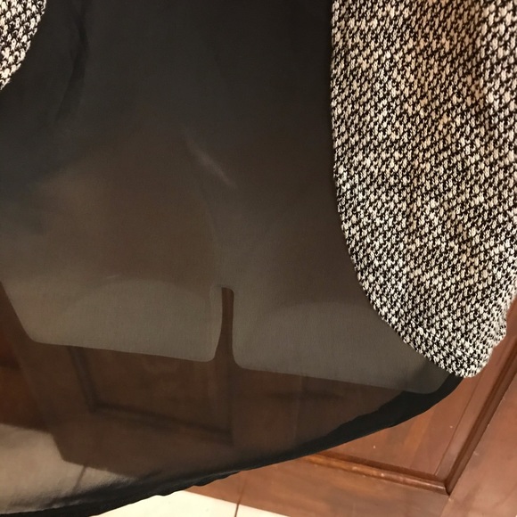 🎉🎉 3 for $20🎉🎉 NWT Charming Charlie women’s lightweight top - Picture 6 of 9